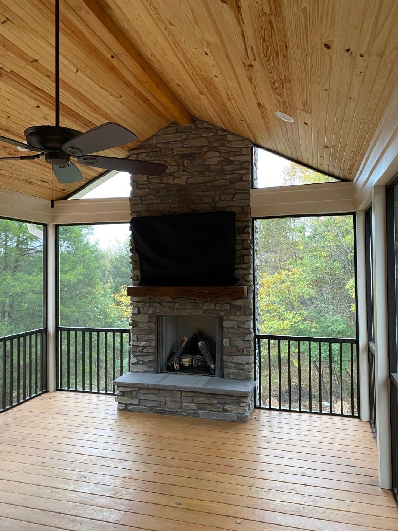 Briar Hill Deck and Porch - Louisville Exteriors
